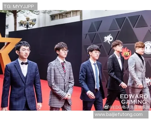 电竞比分与和平精英深度解析LNG团队协作的成功秘诀与策略 电竞比分与和平精英深度解析LNG团队协作的成功秘诀与策略